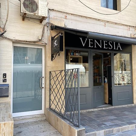 Sliema 2-Bedroom Central Apartments And Penthouse With Jacuzzi Esterno foto
